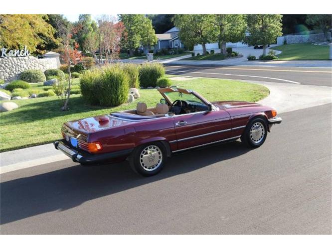 1986 mercedes-benz 560sl in cadillac, michigan