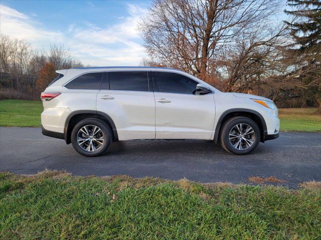 2016 toyota highlander xle