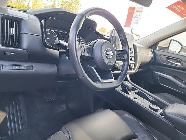 2023 nissan pathfinder sl