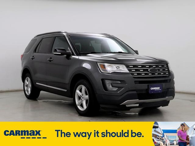 2017 ford explorer xlt