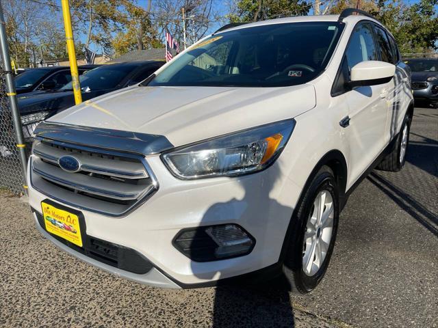2018 ford escape se