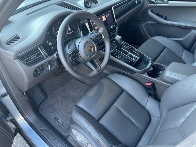 2022 porsche macan base