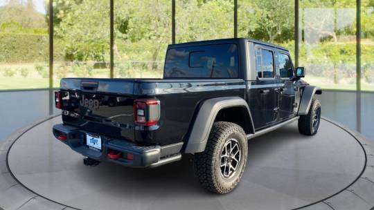 2024 Jeep Gladiator