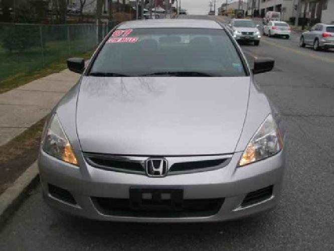 2007 honda accord sdn 4dr i4 at vp grey, 69,000 mi, driver air bag in harrison, ny