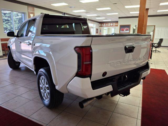 2024 toyota tacoma trd sport