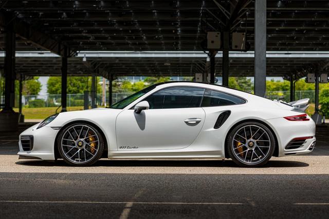 2018 porsche 911 turbo