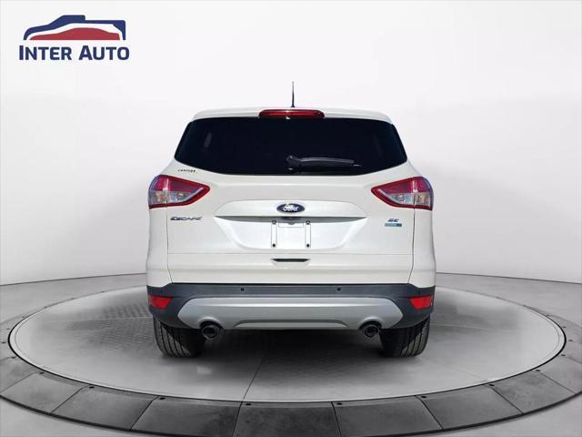 2016 ford escape se