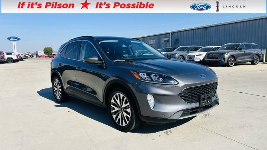 2022 ford escape hybrid titanium