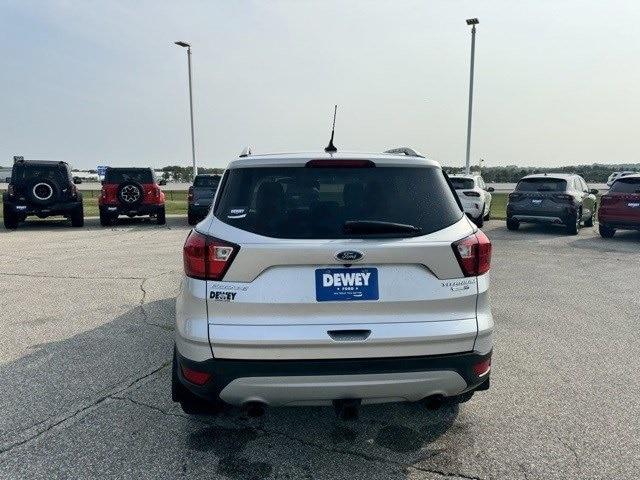 2019 ford escape titanium
