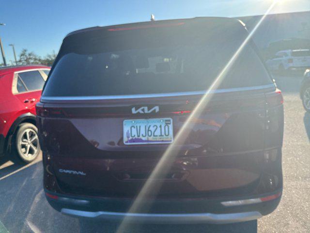 2024 kia carnival lx