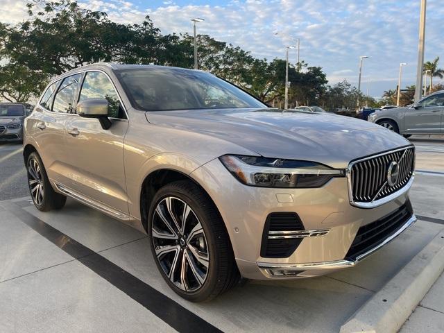 2023 volvo xc60 b5 ultimate bright theme