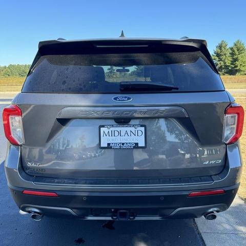 2023 ford explorer xlt