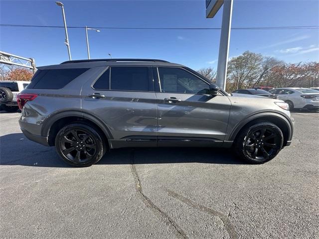 2023 ford explorer st-line