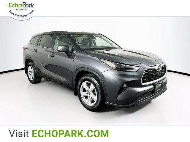 2024 toyota highlander le