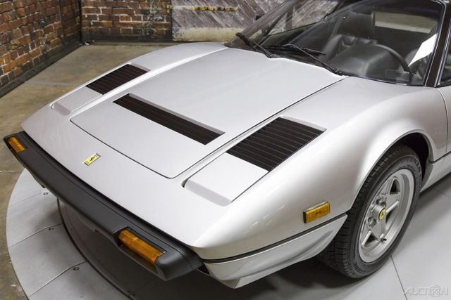 83 quatrovalvole ferrari serviced with records tools books new major tires a/c