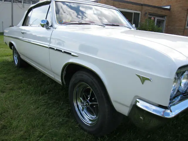 1965 buick skylark convertible white/red/white v8 auto 46,395 miles!