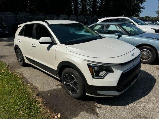 2024 kia niro lx