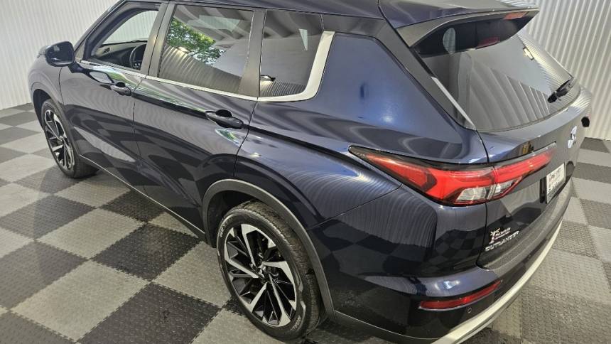 2022 mitsubishi outlander se