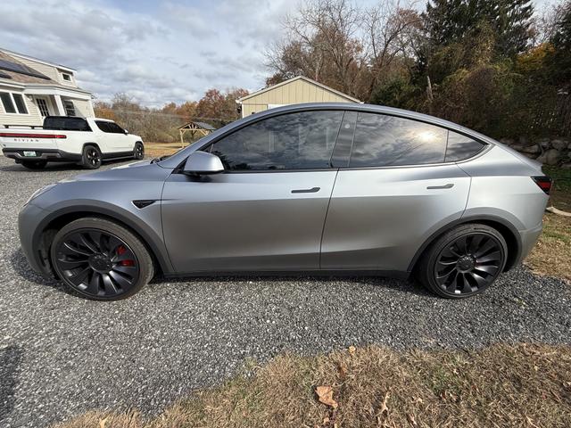 2024 tesla model y performance