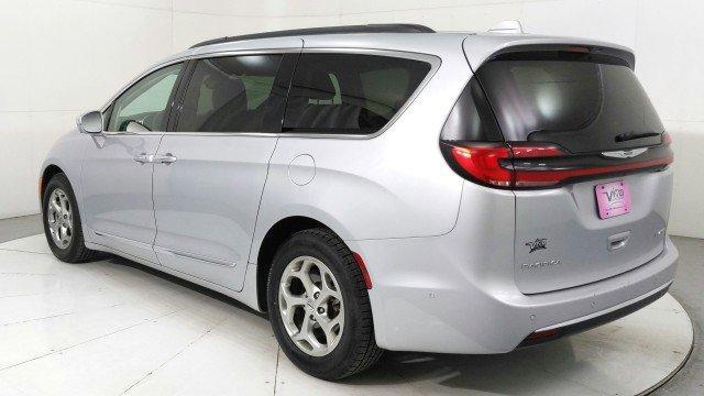 2022 chrysler pacifica limited