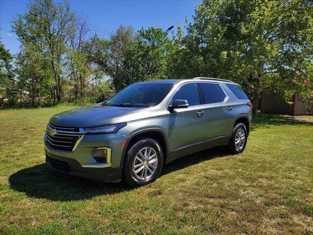2023 chevrolet traverse lt cloth