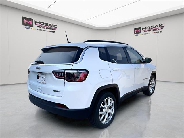 2024 jeep compass latitude lux