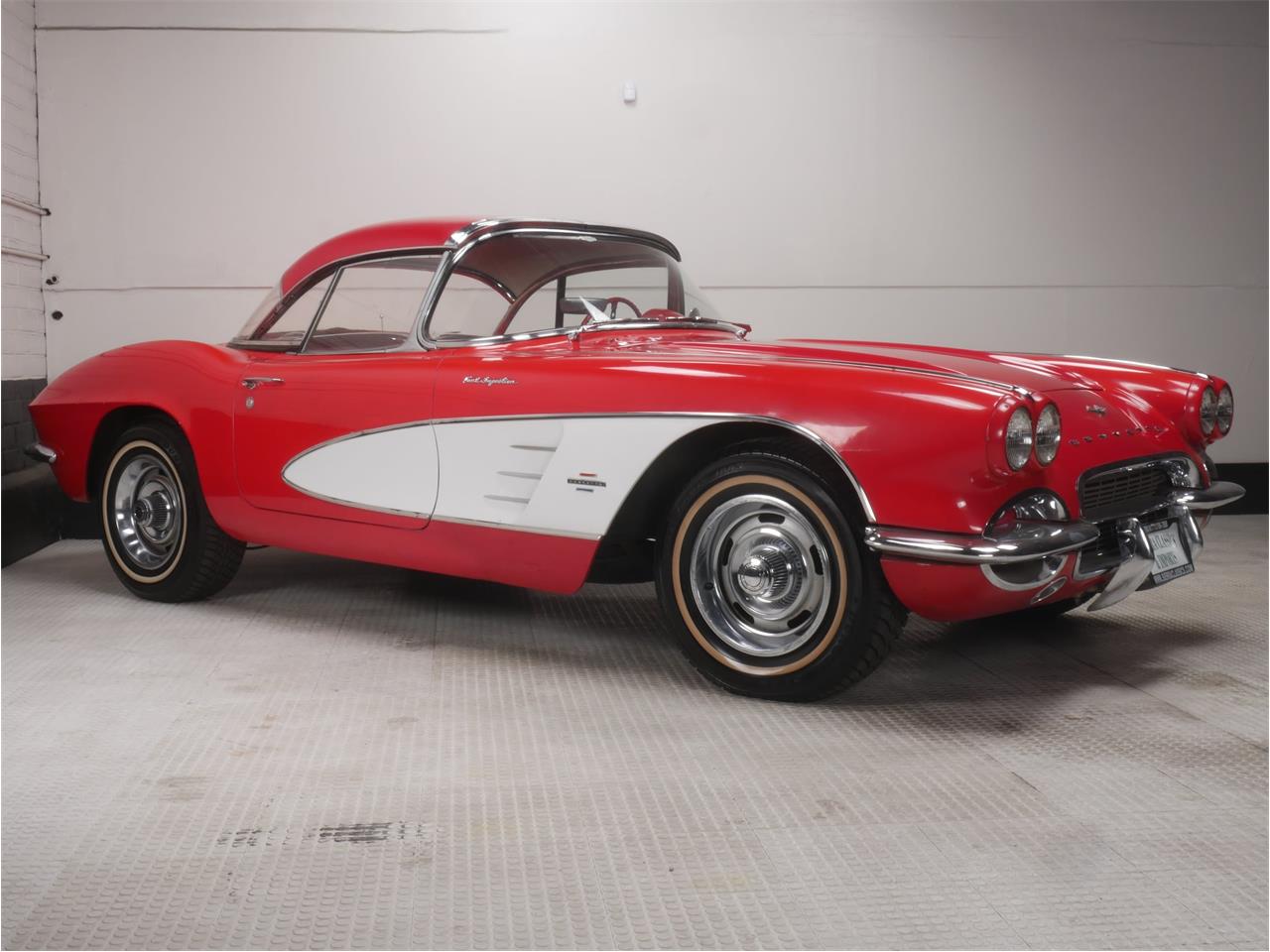 1961 chevrolet corvette