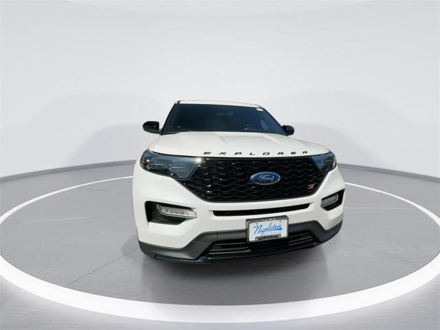 2022 ford explorer st