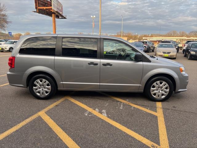 2019 dodge grand caravan se