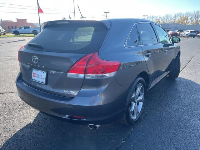2012 toyota venza le
