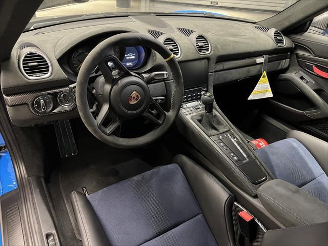 2023 porsche 718 cayman gt4 rs