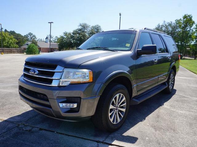 2017 ford expedition xlt