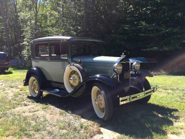 1930 ford model a tudor sedan (2 door)