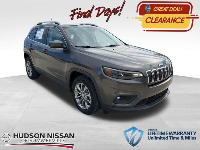 2021 jeep cherokee latitude lux