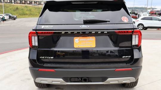 2025 Ford Explorer