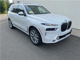 2025 BMW X7 xdrive40i