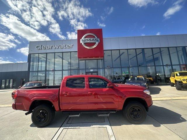 2022 toyota tacoma sr