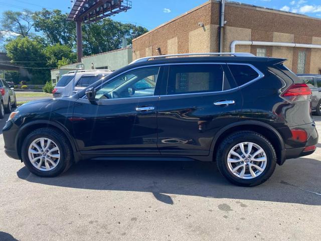 2018 nissan rogue sv