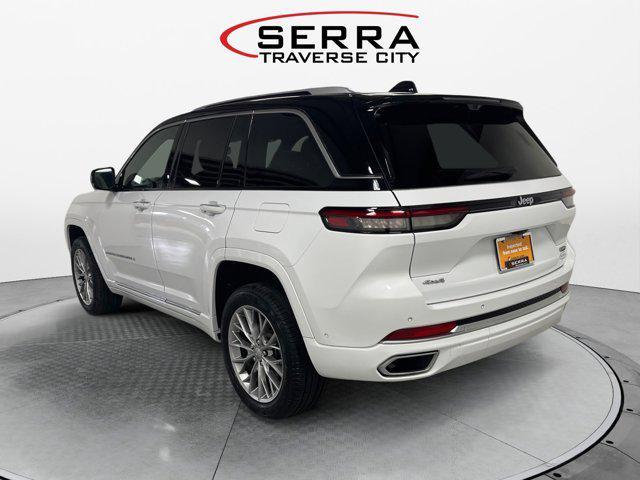 2022 jeep grand cherokee summit