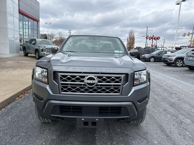 2022 nissan frontier sv