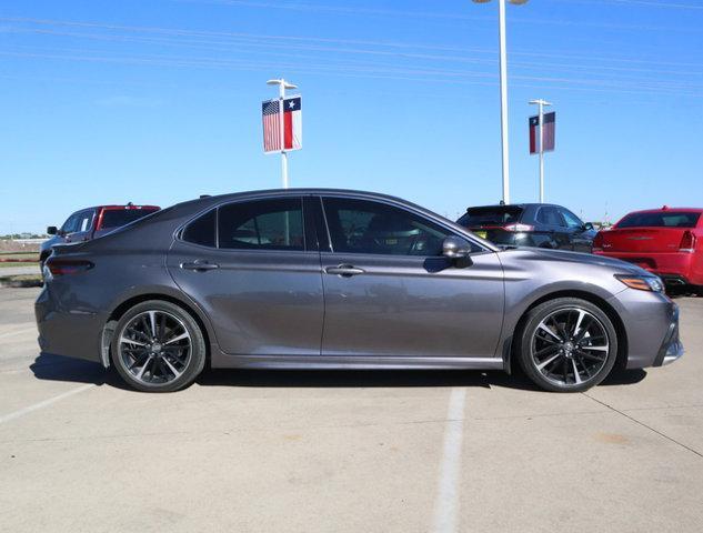2022 toyota camry xse