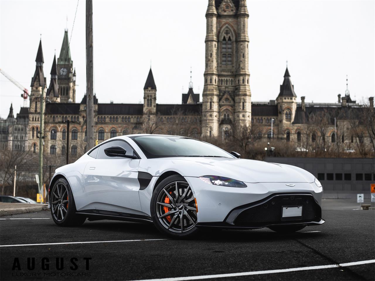 2019 aston martin vantage