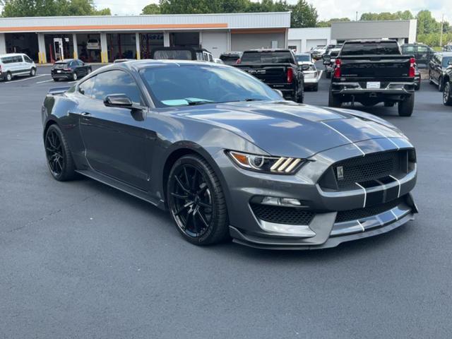 2017 ford shelby gt350 base