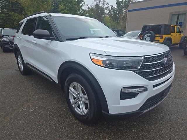 2023 ford explorer xlt