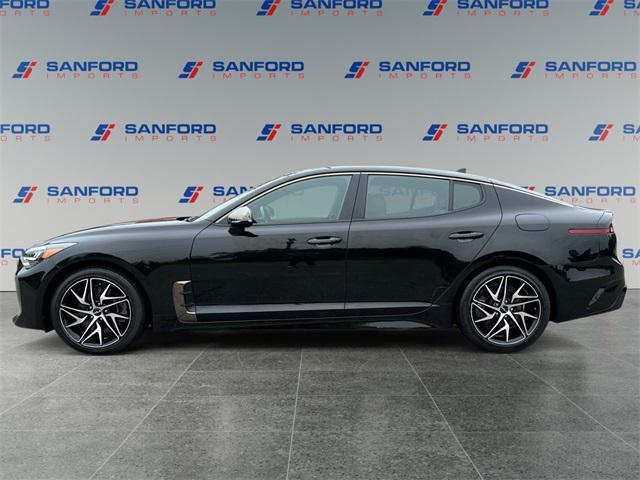 2022 kia stinger gt-line