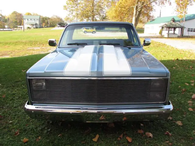 1985 chevrolet c-10 custom deluxe * lowered * ready for bags