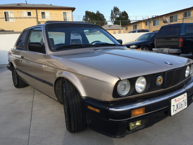 e30 1986 bmw 325es base coupe 2-door 2.7l
