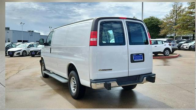 2022 chevrolet express 2500 work van