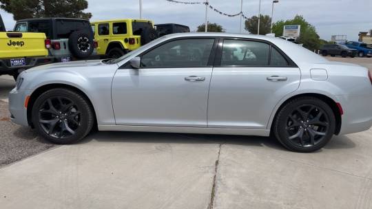 2023 Chrysler 300