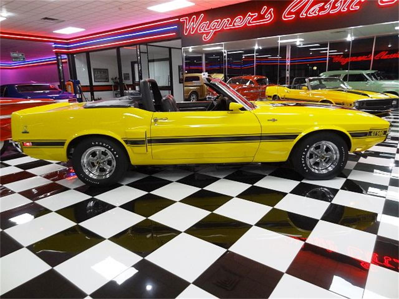 1970 ford mustang